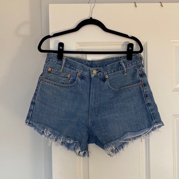 Levi’s denim cutoffs - Picture 1 of 5